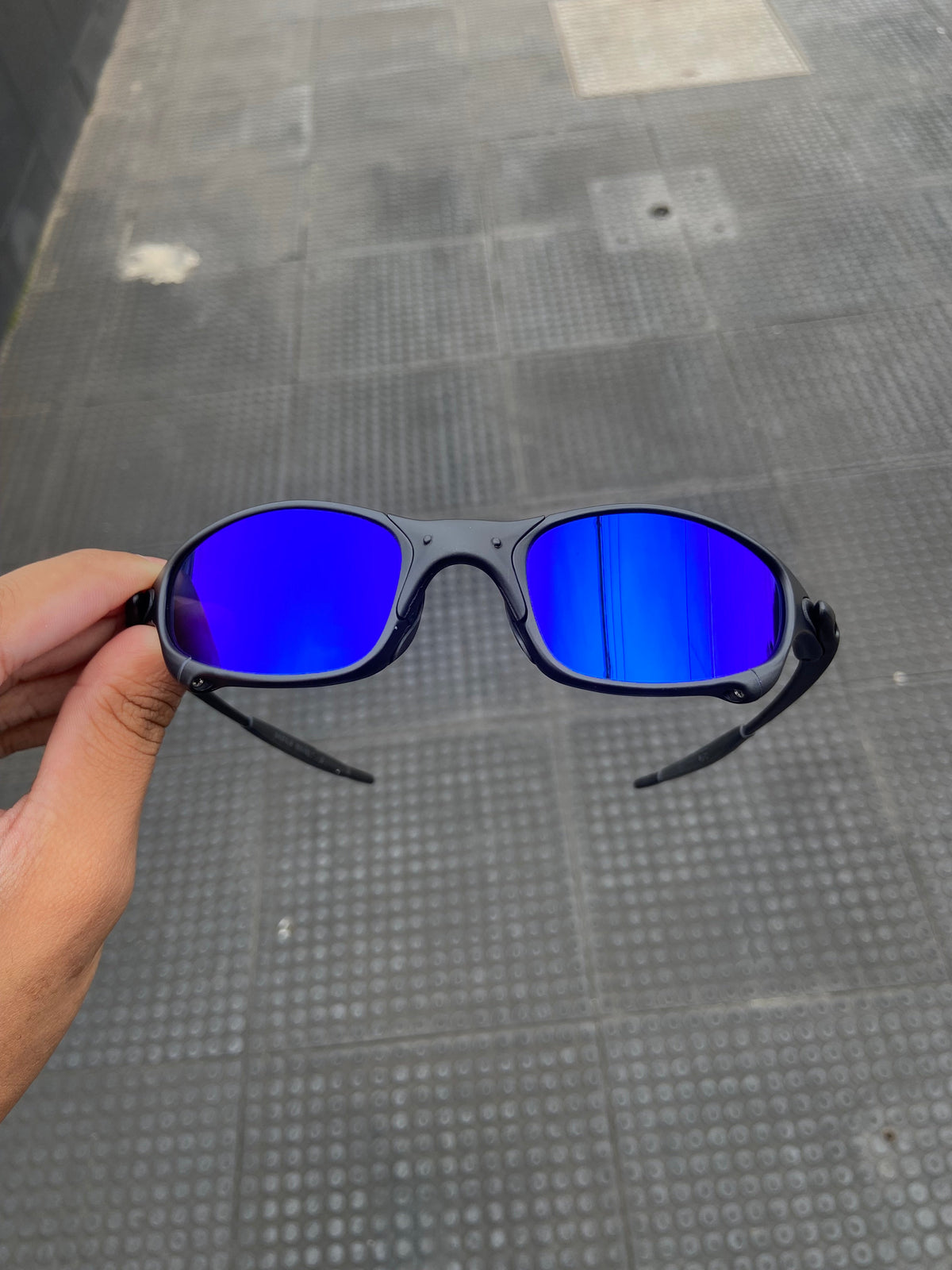 Óculos de Sol Juliet Carbon Lentes Neon Blue (azul escuro)