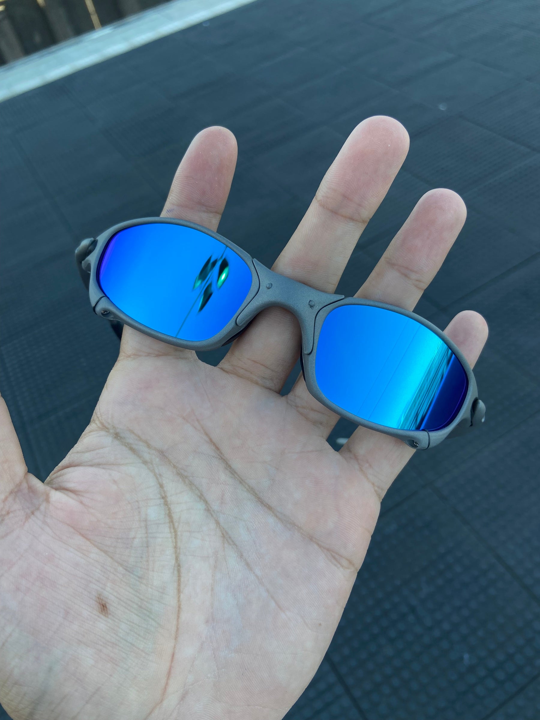 Óculos de Sol Juliet xmetal Lentes Ice Thug (azul claro)